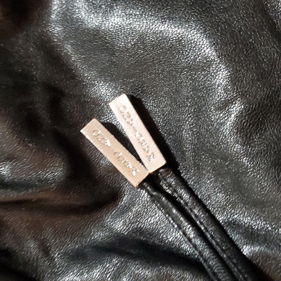 Black Pleather shorts by MARCIANO Beautiful! - Picture 4 of 6